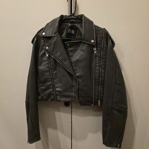 Zara Cropped Grey Leather Jacket